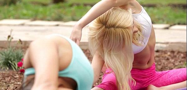  Yoga Girlfriends Jenna Sativa and Piper Perri